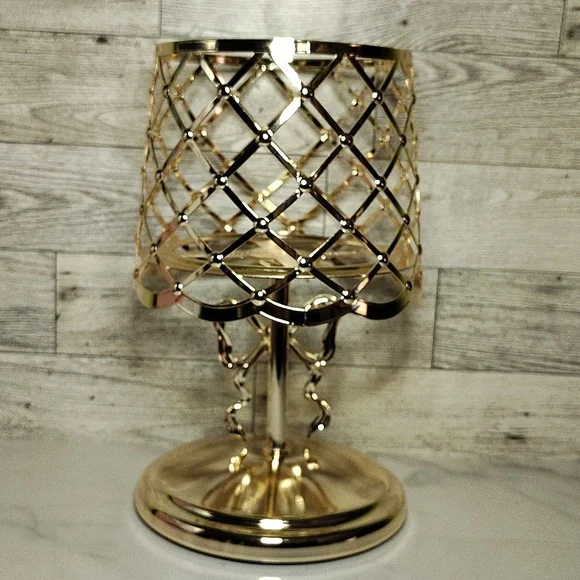 Bath & Body Works Coquette Gold Bow Lamp 3-Wick Candle Holder NWT - Picture 4 of 8